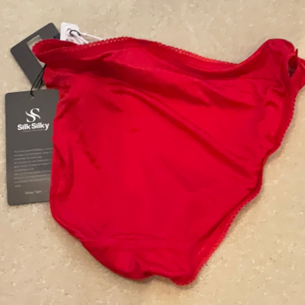 Silky Silk Women’s 2 Piece Panty Set- one red, one black. NWT - Picture 6 of 7